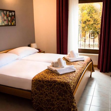 Hotel Corte Dal Castello Lazise Kültér fotó