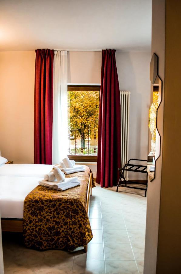Hotel Corte Dal Castello Lazise Kültér fotó