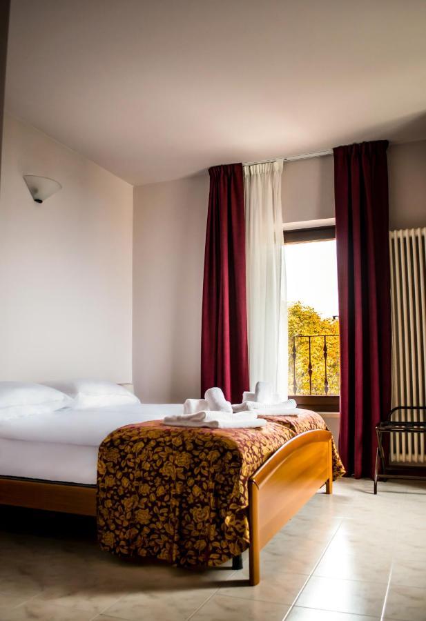 Hotel Corte Dal Castello Lazise Kültér fotó