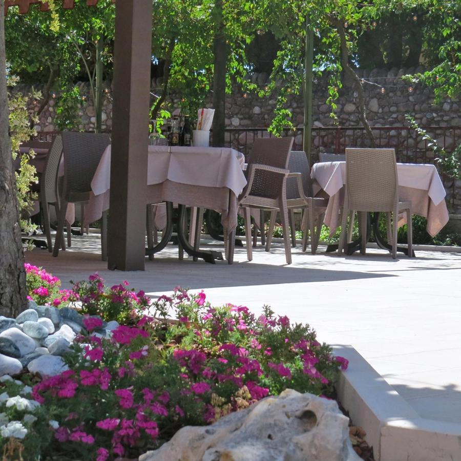 Hotel Corte Dal Castello Lazise Kültér fotó